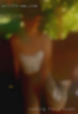 Looking black girls from Houston, Texas for a friend/friends.