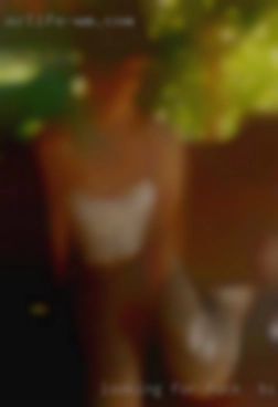 Looking for fun with women fuck in Binghamton and trans.