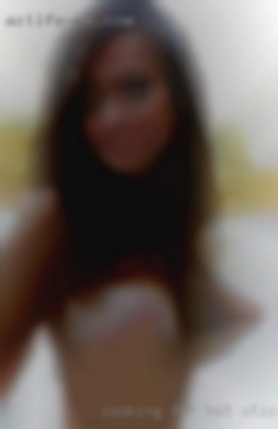 Looking for hot kinky Utica, NY sex with a woman.